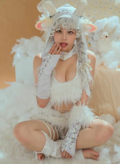 奇怪的同居_无删减在线播放