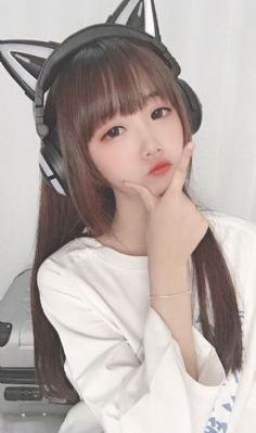 不穿内衣的瑜伽教练在线观看_蓝光高清迅雷在线观看